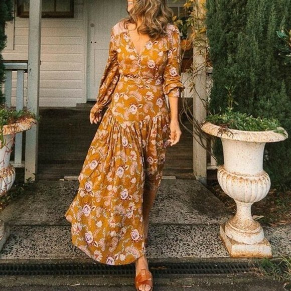 Palma Australia Dresses & Skirts - PALMA AUSTRALIA Elsie Long Sleeve Tiered Maxi Dress R$300